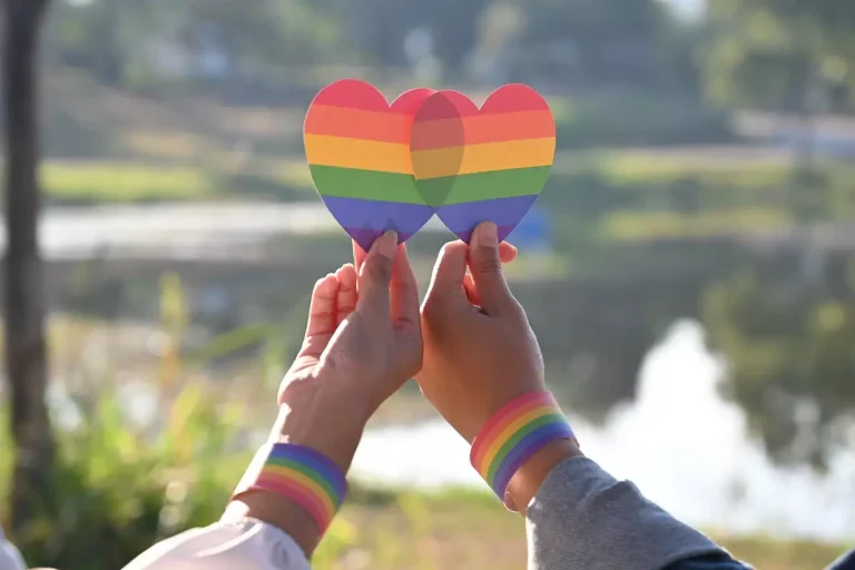LGBT Dating Apps with Profile Verification